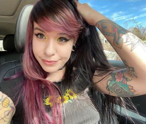 marrissa cloutier|TikTok star Digitalprincxss arrested for child neglect in Florida